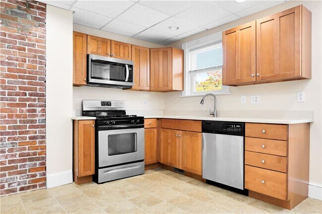 Photo - 309 Highland Ave Unit 2