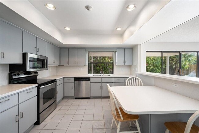 Photo - 2216 Amesbury Ct