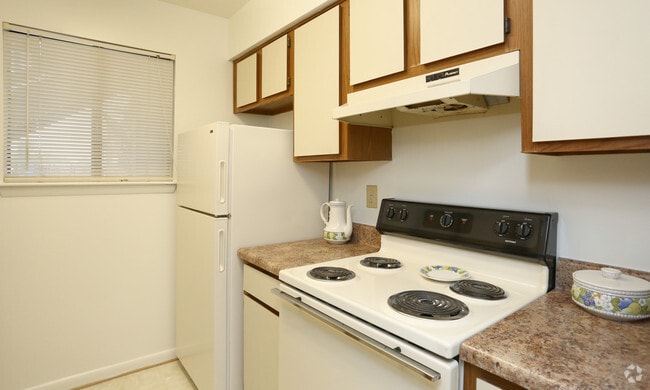 Pelican Watch Apartments For Rent in Virginia Beach, VA | ForRent.com