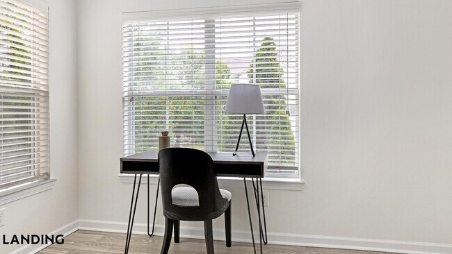 Photo - 210 Hillwood Blvd Unidad 318