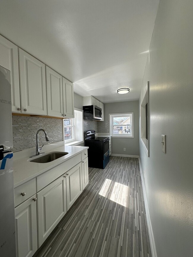 Photo - 380 Somerset St Unit 19