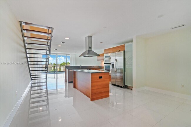 Photo - 2950 NE 188th St Unidad 309