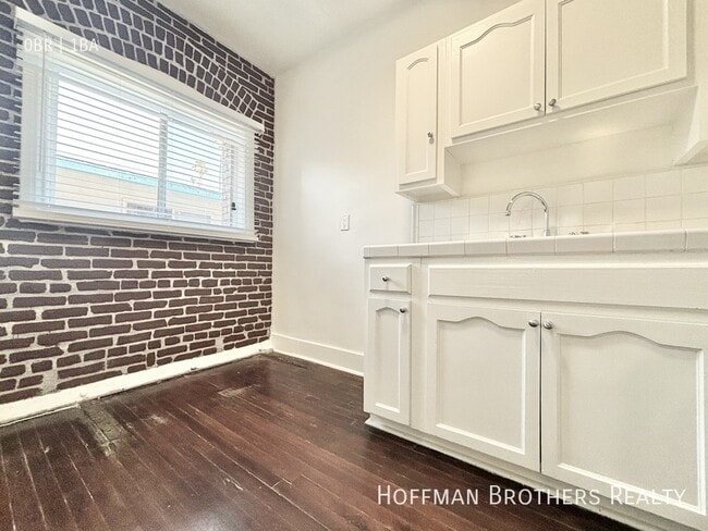 Photo - 147 Normandie Ave Unit 206