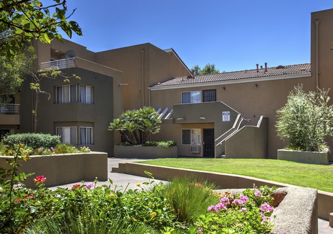 Paramount Villas