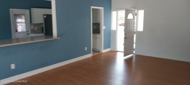 Building Photo - 855 Delano Rd Rental