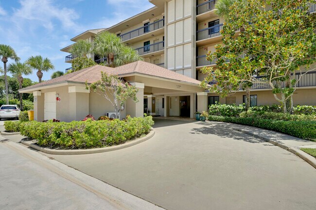 Photo - 101 S Seas Dr Unit 204