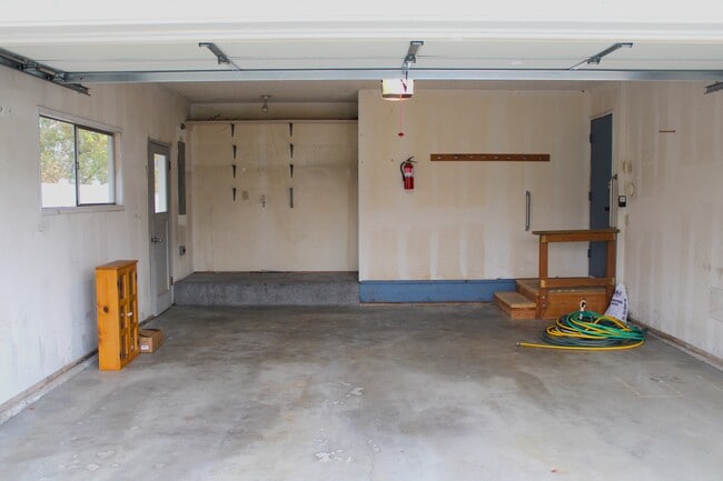 Photo - 2733 Debord Dr