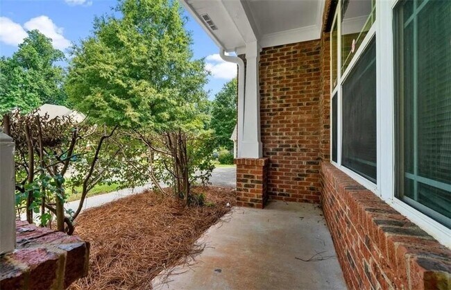 Photo - 3516 Lori Ln NW