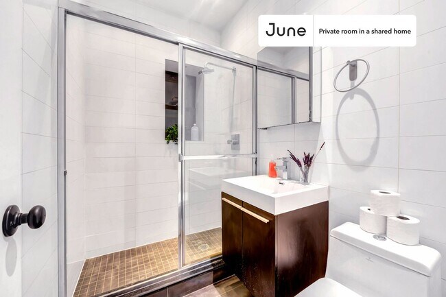 Photo - Room in Shared 4.0 bed/1 bath home