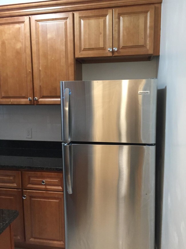 Photo - 39 Glenville Ave Unit 4