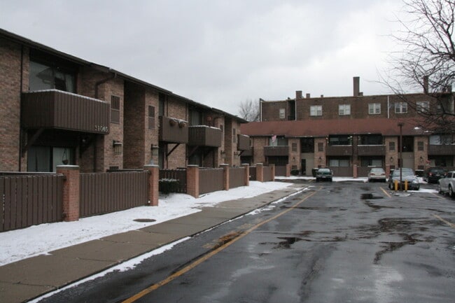 Building Photo - 11015 Lake Ave Unit 8 Rental