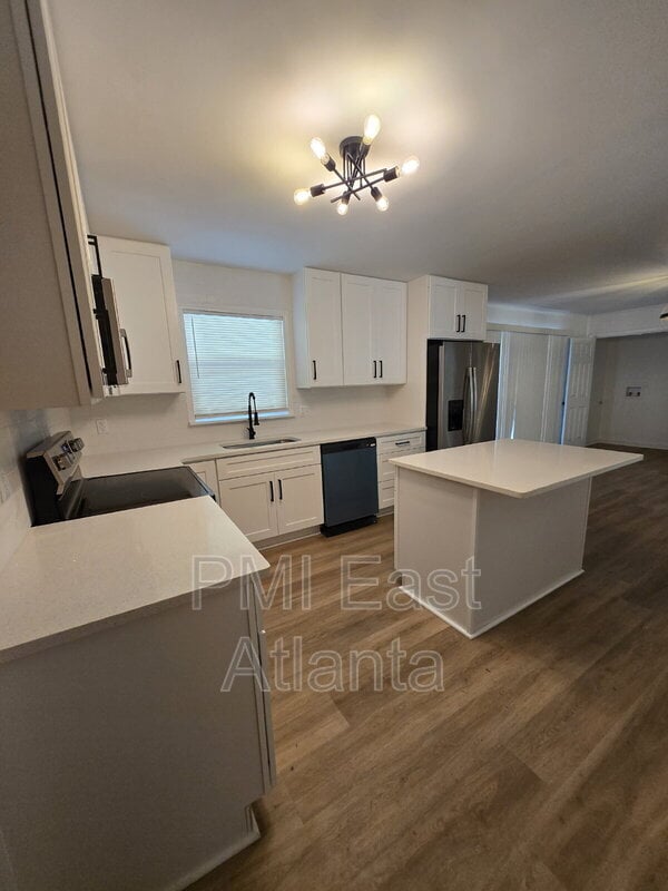 Photo - 2275 Country Club Ln SW