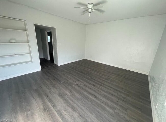 Photo - 23476 Harper Ave