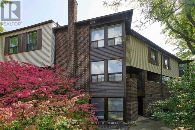 Photo - 10 Lofty Hill Way