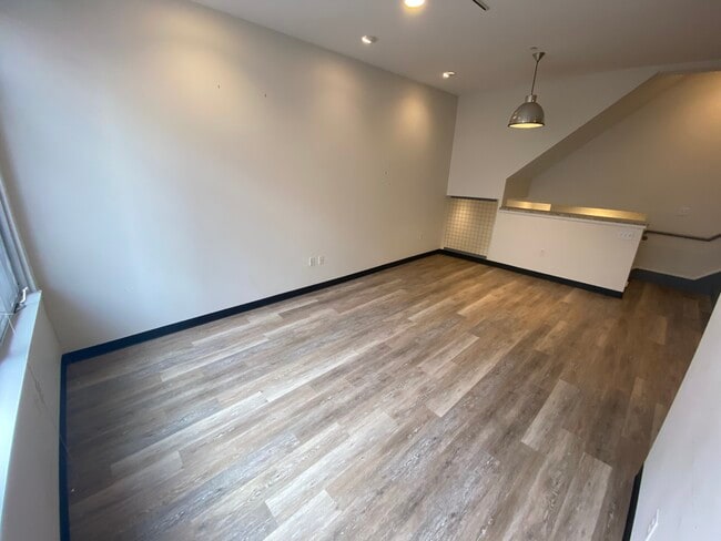 Photo - 379 Harrison Ave Unit 3