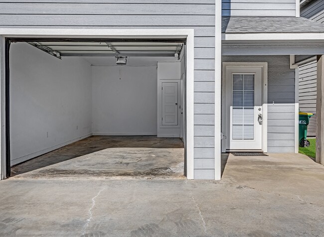 Photo - 3320 Robin Ln