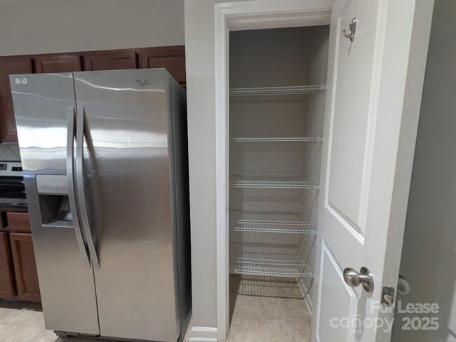 Photo - 10814 Derryrush Ave