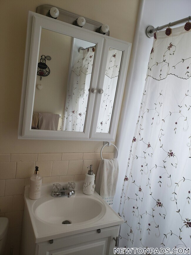 Photo - 31 Westgate Rd Unit 5