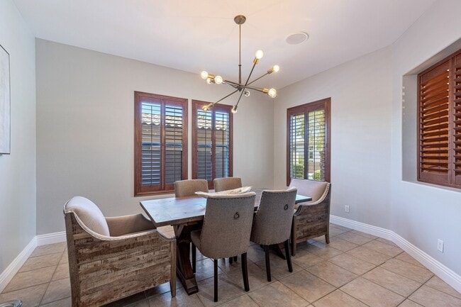 Photo - 7 Braelinn Dr