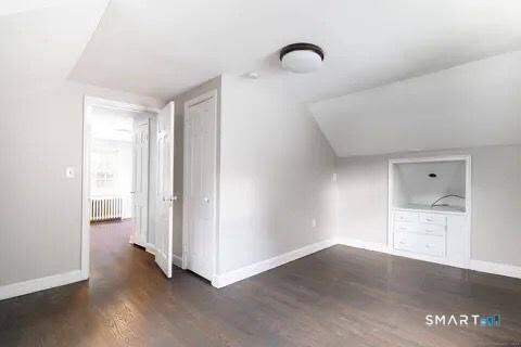 353 Circular Ave