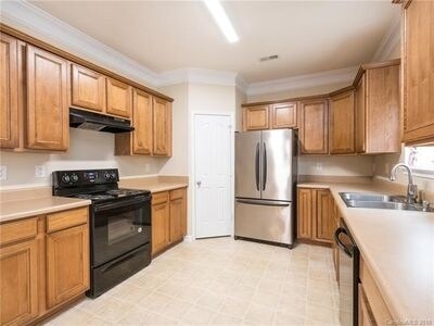 Photo - Exclusive Home