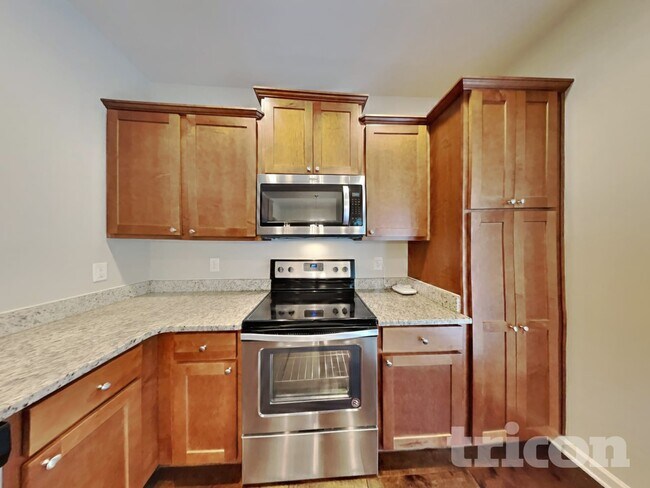Photo - 131 Hickory Station Ln
