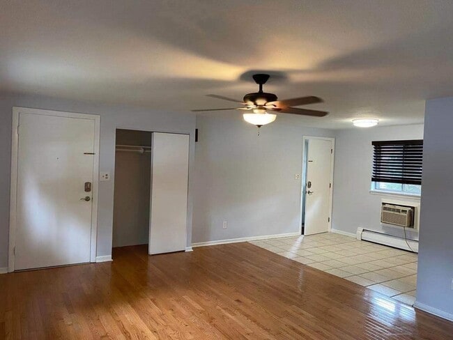 Photo - 97 Bishop Dr