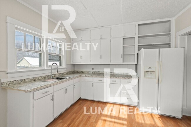 Photo - 1139 Pursell Ave