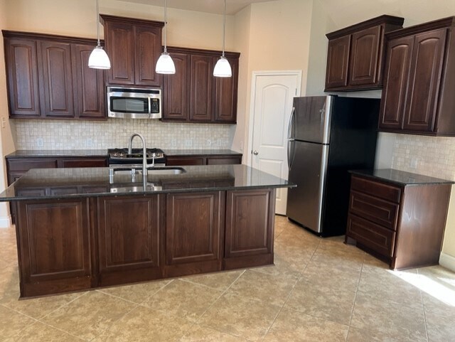 Photo - 2008 Biscayne Lake Dr