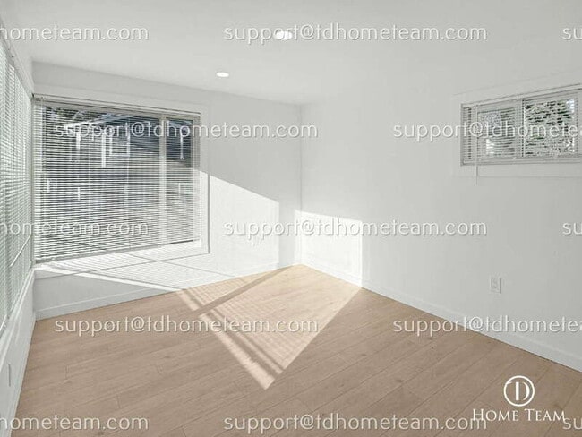 Photo - 9237 36th Ave S