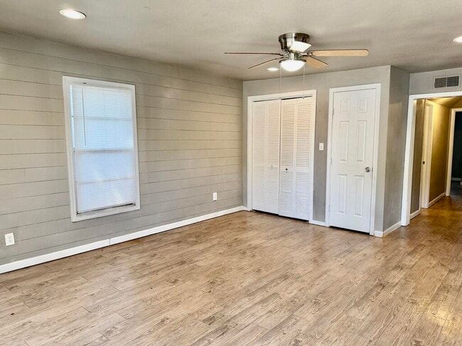 Photo - 4818 36th St