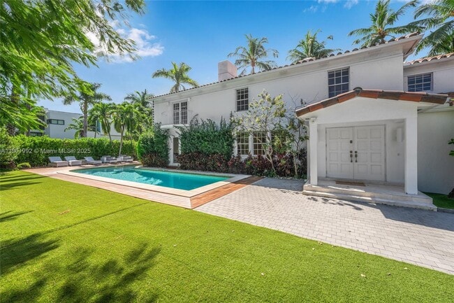 Photo - 140 N Hibiscus Dr