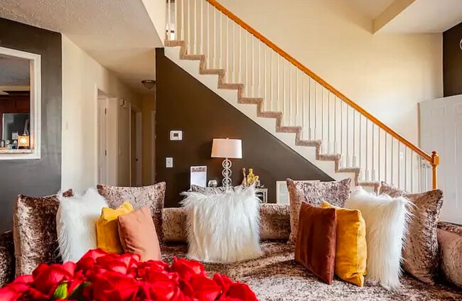 Photo - 901 Bordeaux Pl