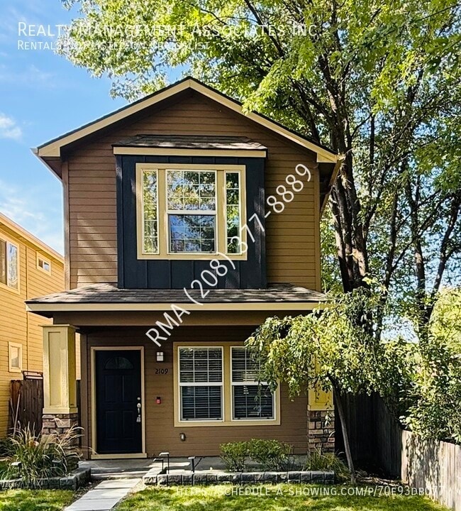 Building Photo - 2109 N 34th St Rental