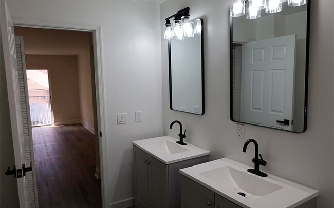 Photo - 5240 NW 102nd Ct