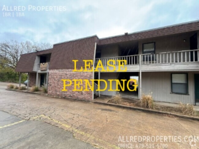 Building Photo - Wedington Oaks Unit 1390 W Wedington Dr 3 Rental