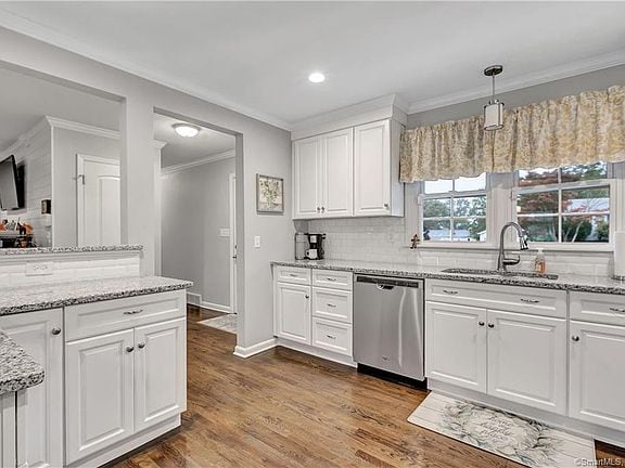 Photo - 35 Delwood Rd