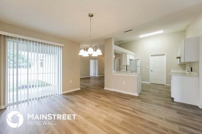 Photo - 2708 27th St SW