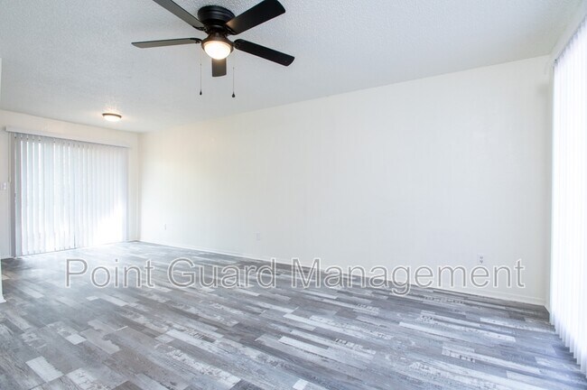 Photo - 140 E 31st St S