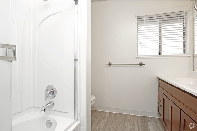 Moorpark Garden Apartments
