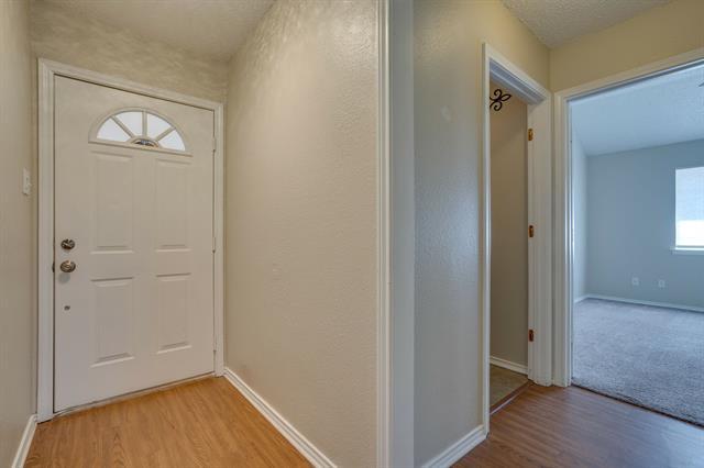 Photo - 215 Linda St