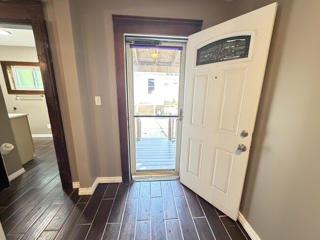 11 Pooley Pl