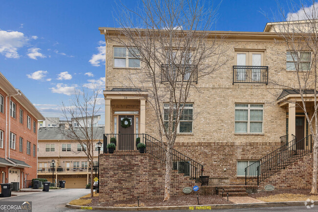 Building Photo - 745 Fountainhead Ln NE Rental