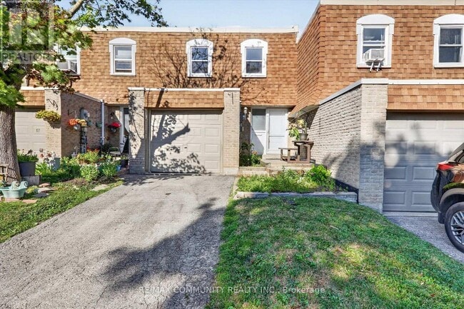 Photo - 850 Huntingwood Dr
