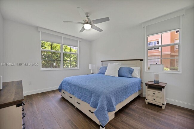 Building Photo - 19601 E Country Club Dr Unit 7108