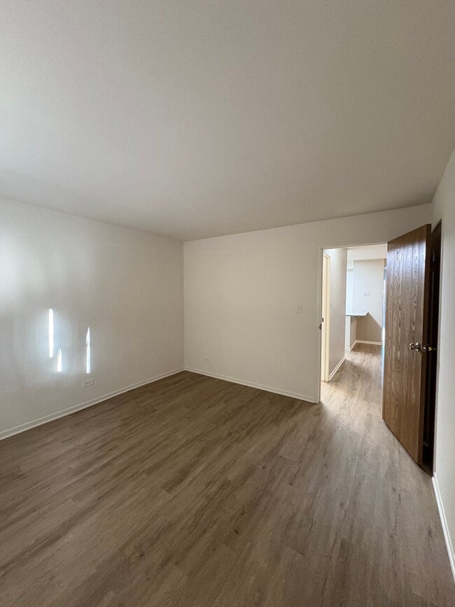 Photo - 1348 Geneva Dr Unit 1b
