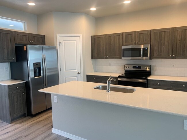 Photo - 3 BEDROOM TOWNHOME LOCATED in the The Town...