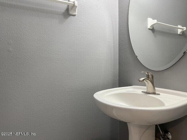 Photo - 3563 Twisted Tree Ln