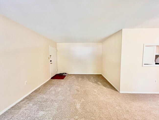 Photo - 12205 Academy Way Unidad 6