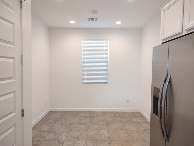 Photo - 6317 W Raymond St